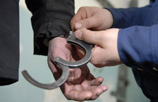Обвинить гражданина в пользовании шпионскими средствами Обвинить гражданина в пользовании шпионскими средствами